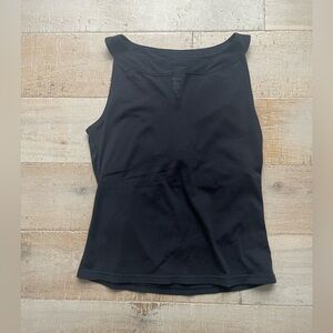 Zobha Size 8  Black Workout Tank V-Neck Built in Bra Activewear Golf Shirt